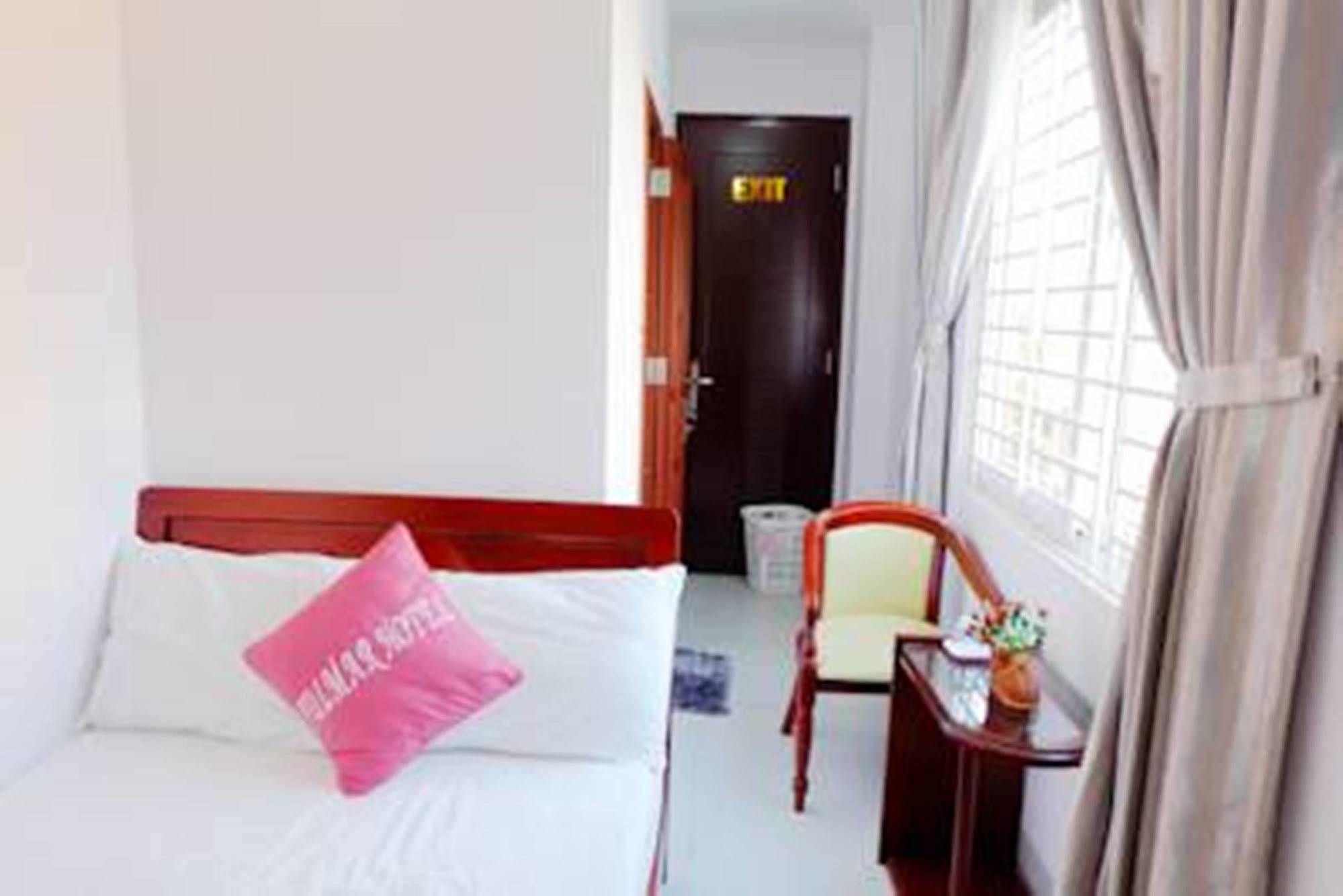 Fulmar Hotel Da Nang Esterno foto