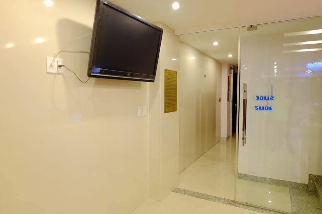 Fulmar Hotel Da Nang Esterno foto